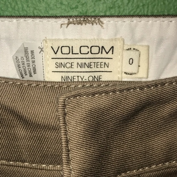 NWT (Volcom) Frochickie Khaki Pants - Picture 3 of 8